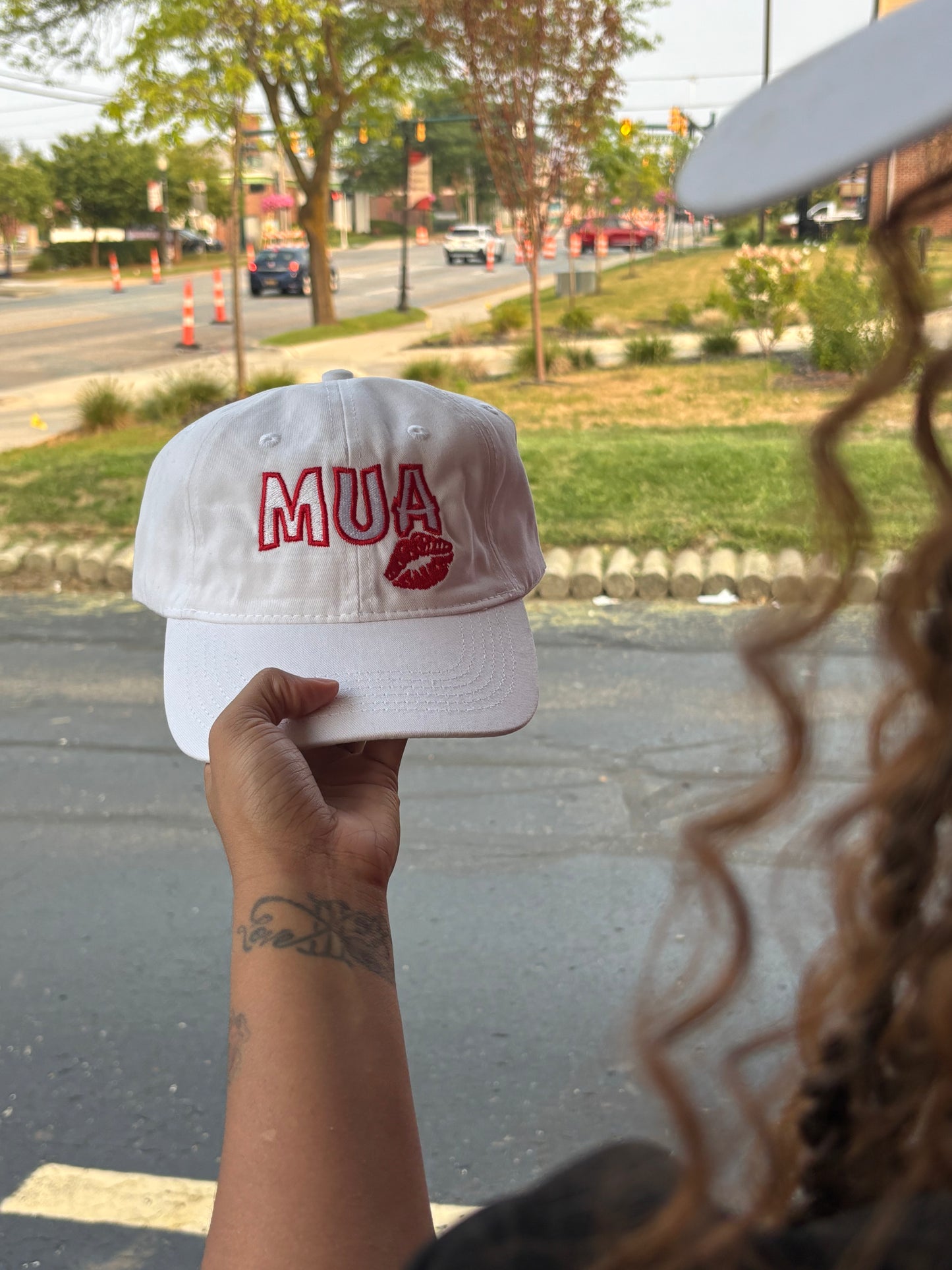MUA BLOCK DAD HAT - WHITE - MUA